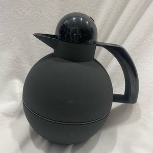 Vintage black studio nova carafe holds four cups